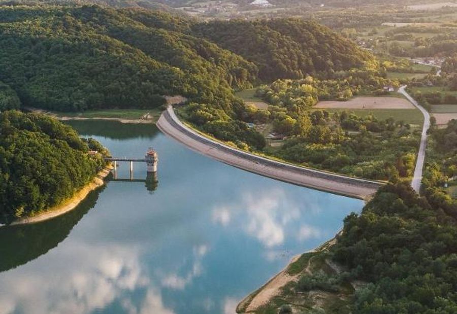 "Garaske Breze" Kućice za izdavanje sa bazenom