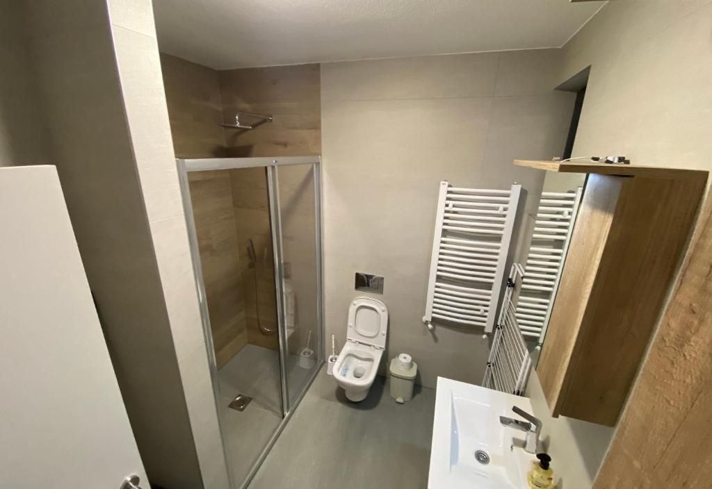 Apartman u centru sa privatnim dvorištem!