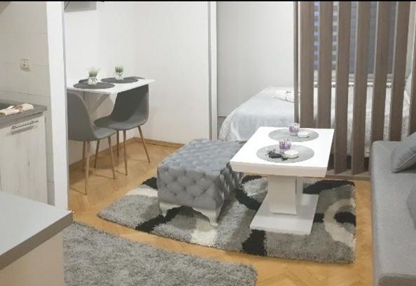 Dado apartman