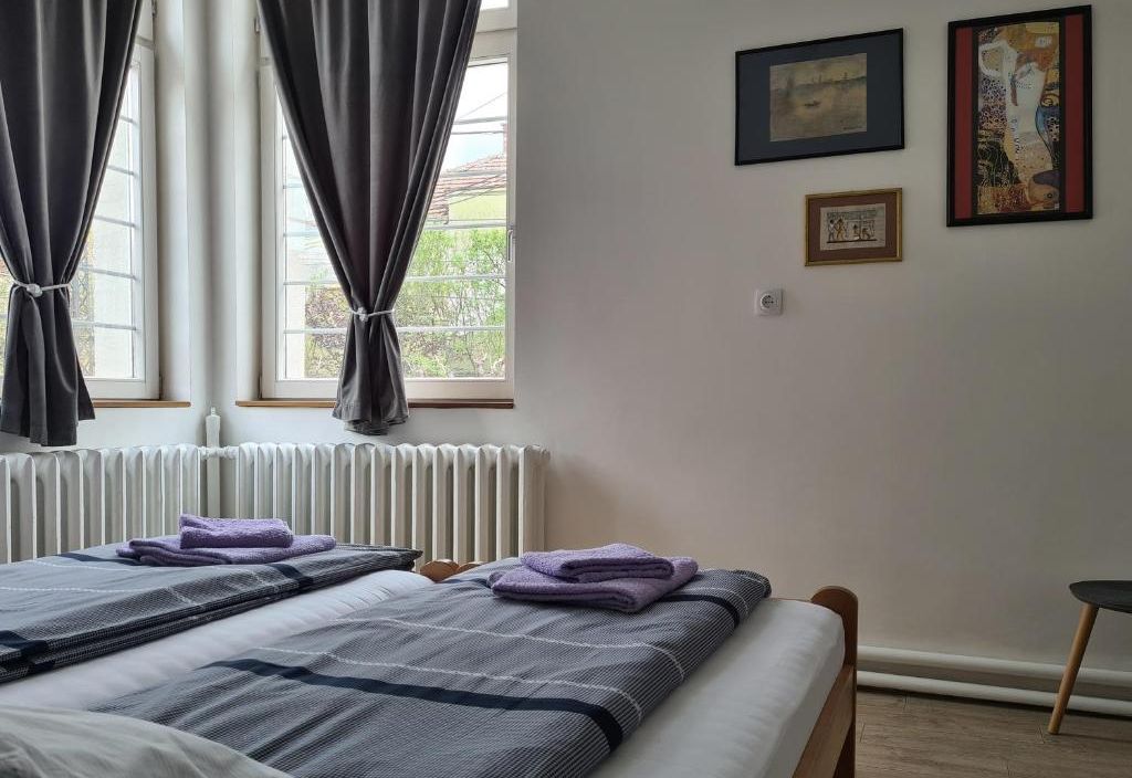 J10 Apartman