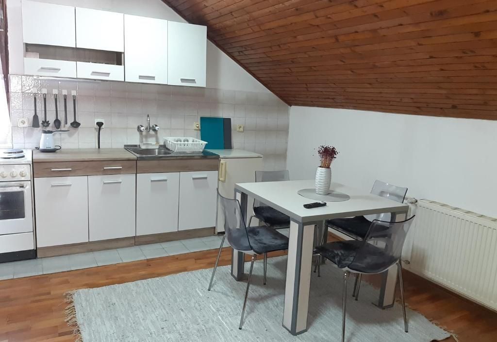 Apartman Ljiljan