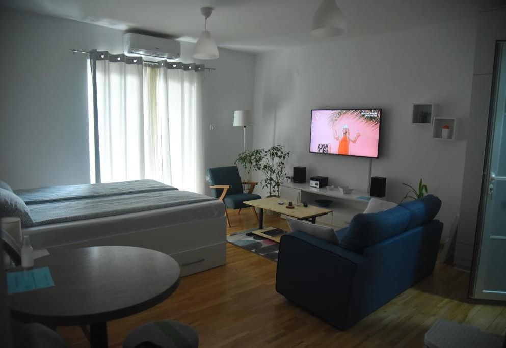 Dekart Apartment