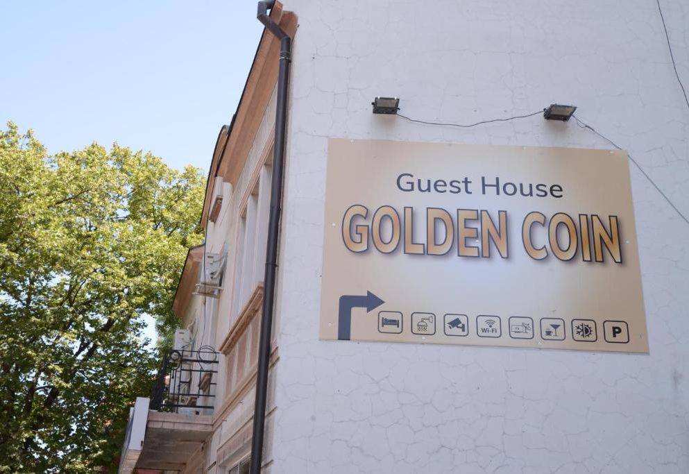 Guest House GOLDEN COIN