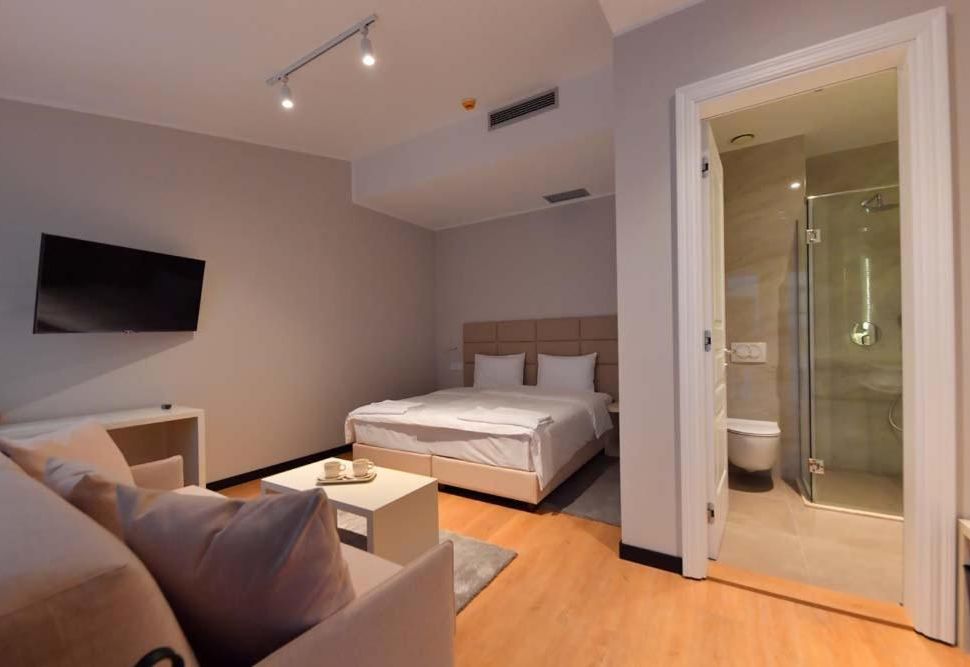 Lanterna Rooms City Center