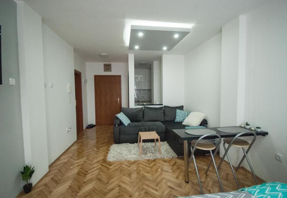 MM Lux Apartment, Novi Sad