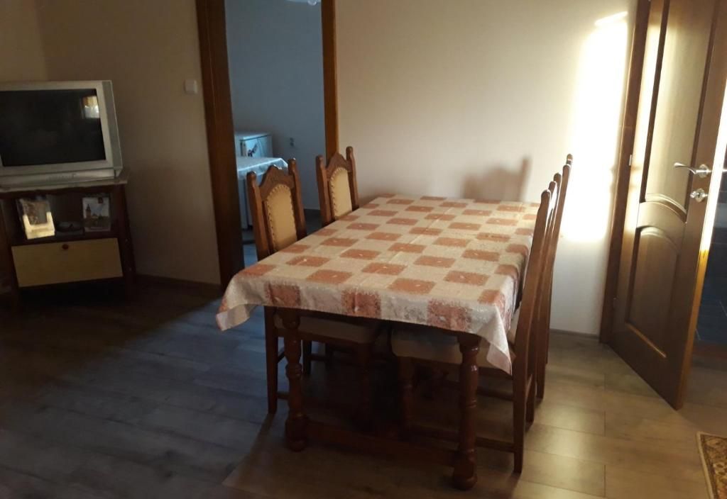 Apartman Pored Jezera