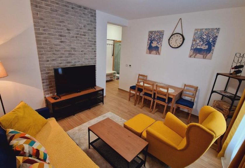 Apartman Lenkina priča