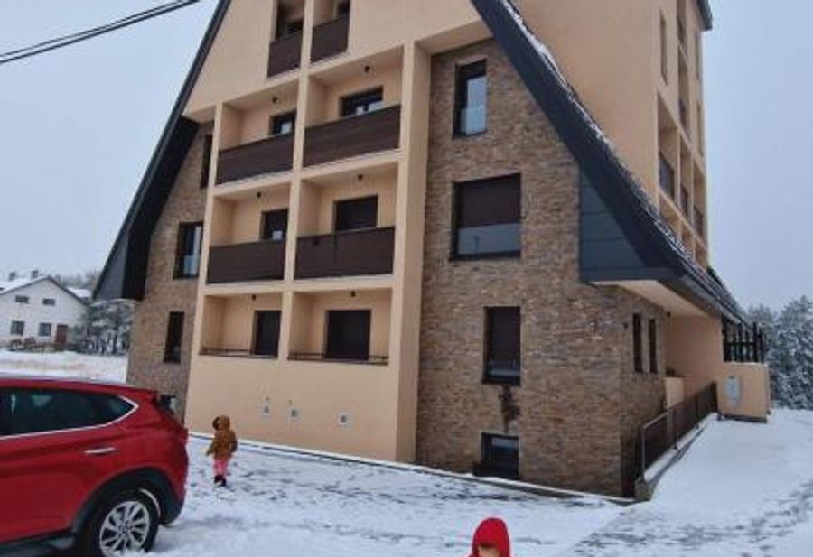 Apartman Lenkina priča